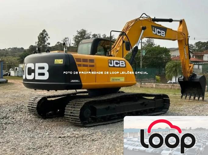 ESCAVADEIRA HIDRÁULICA JCB JS 200 LC 2015