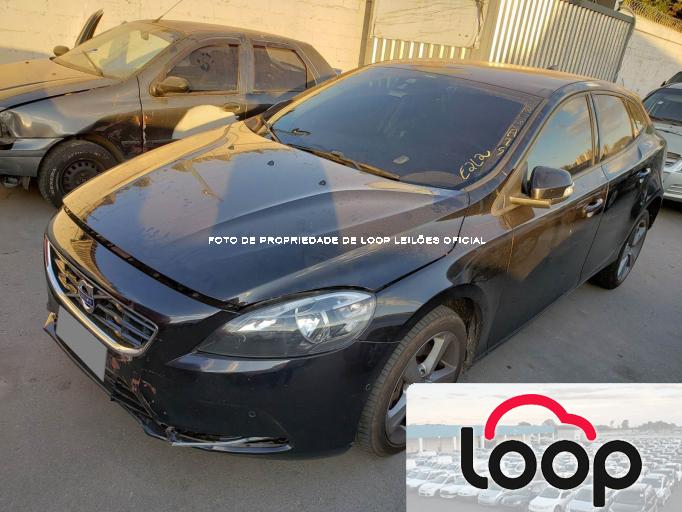 VOLVO V40 T4 15/15