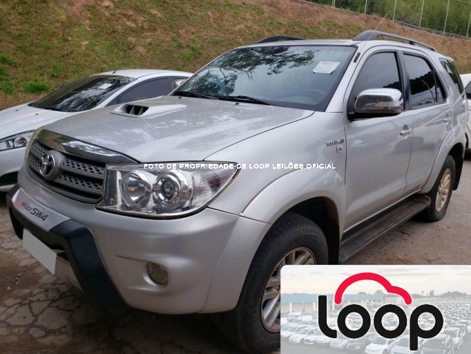 TOYOTA HILUX SW4 10/10