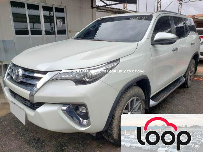 TOYOTA HILUX SW4 19/19