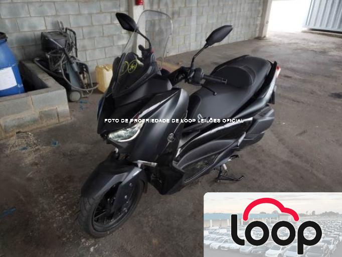 YAMAHA XMAX 22/22