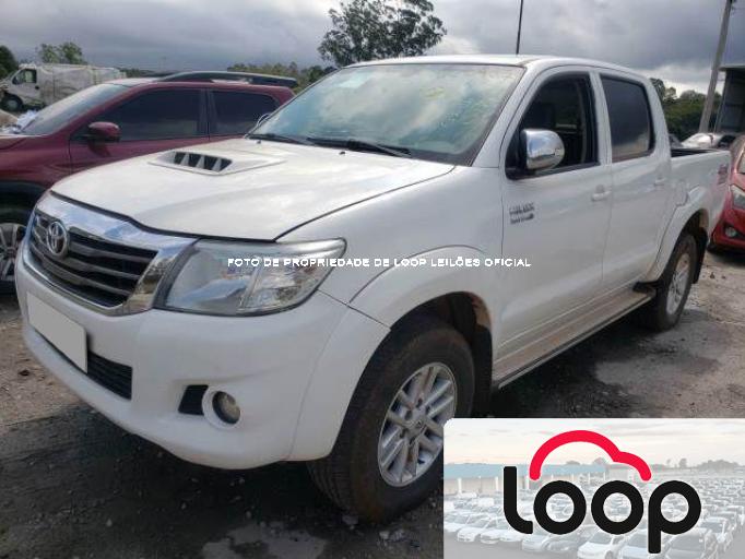 TOYOTA HILUX CD 15/15